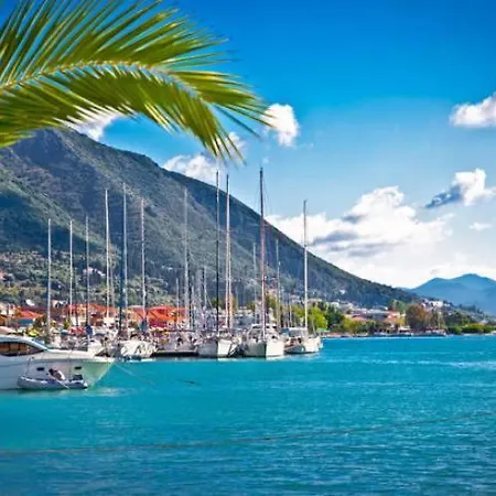 Homer 3* Nydri (Lefkada)