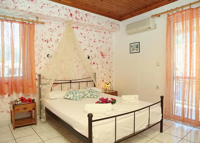 Homer's 4* Nydri (Lefkada)