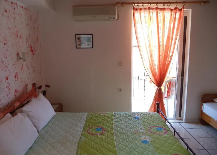 Homer's 4* Nydri (Lefkada)