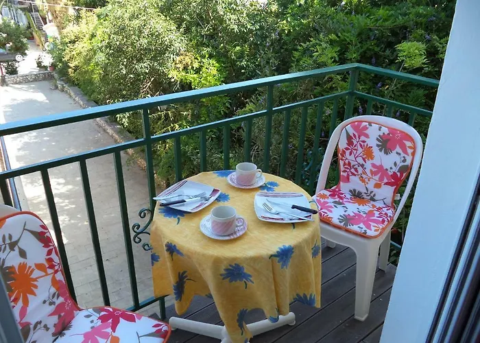 Homer's Nydri (Lefkada)